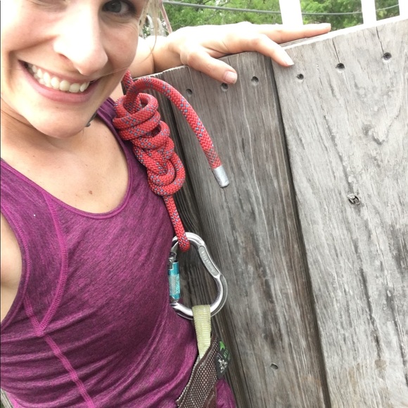 Meet your Posher, Laurie - Picture 5 of 7